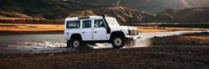Leia mais sobre o artigo We Drive in a Skid Electric Porsche Taycan 4S Sedan